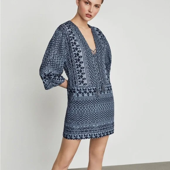 BCBGMAXAZRIA 'Milana' Light Blue/Navy Laced Placket Woven Dress Size XS - Picture 4 of 14